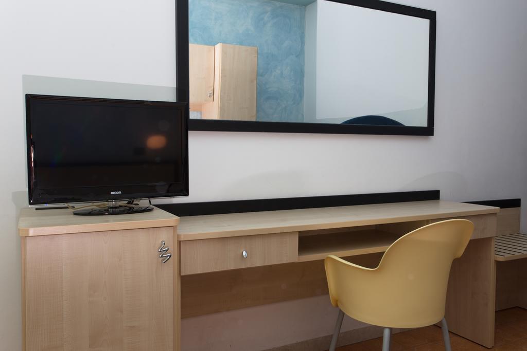 Hotel New Castle Cesenatico Room photo