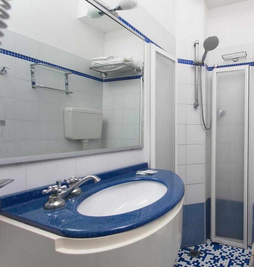Hotel New Castle Cesenatico Exterior photo